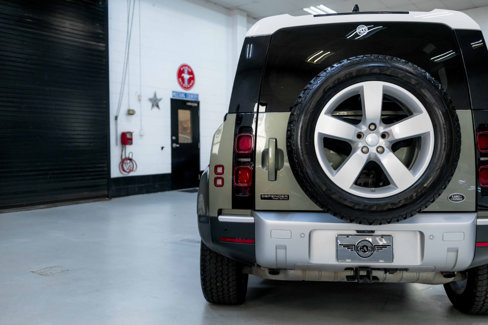 Used 2021 Land Rover Defender 90 First Edition image 13