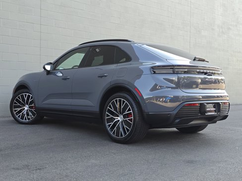 New 2025 Porsche Macan 4S Electric image 3