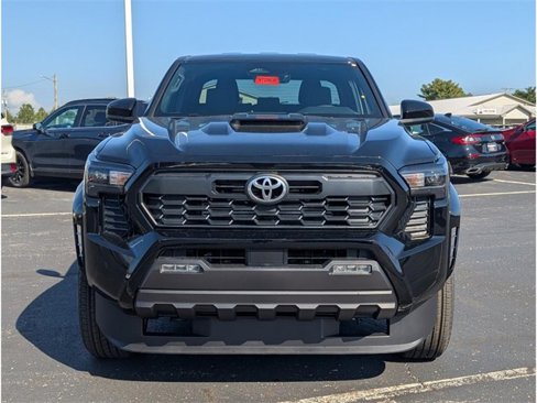 New 2025 Toyota Tacoma TRD Sport image 2