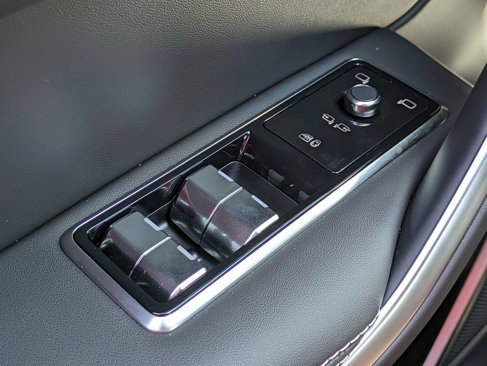 New 2026 Jaguar F-PACE R-Dynamic S image 21