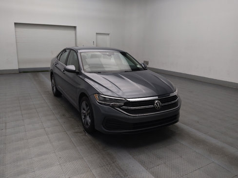 Used 2024 Volkswagen Jetta SE image 13