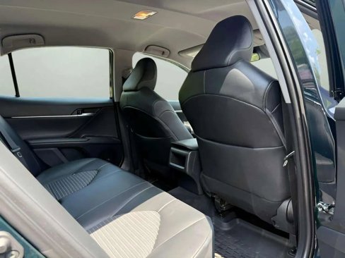 Used 2021 Toyota Camry SE image 22