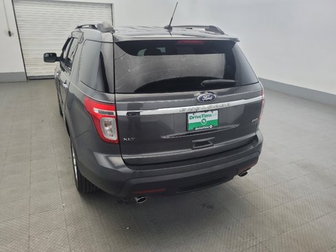 Used 2015 Ford Explorer XLT w/ Equipment Group 201B image 6