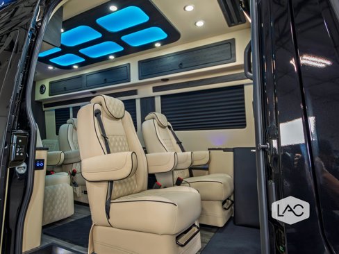 Used 2025 Mercedes-Benz Sprinter 3500 image 14
