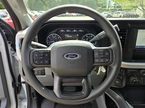 New 2025 Ford F250 XLT w/ FX4 Off-Road Package image 25