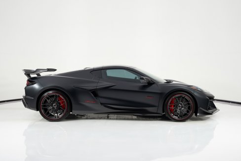Used 2023 Chevrolet Corvette Z06 w/ Z07 Performance Package image 2