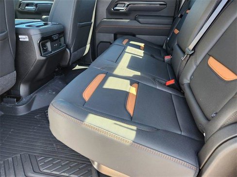 New 2025 GMC Sierra 2500 AT4 w/ AT4 Premium Plus Package image 8