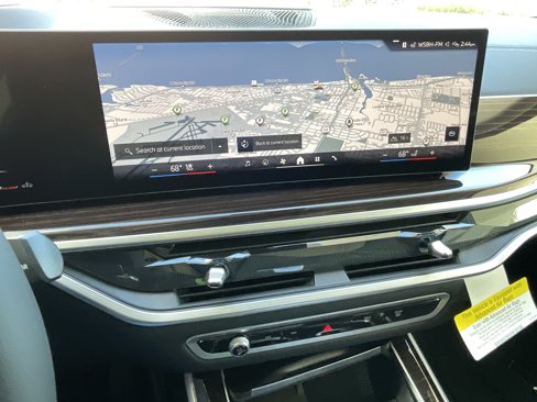 New 2026 BMW X7 xDrive40i w/ Premium Package image 18