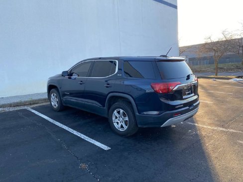 Used 2017 GMC Acadia SLE image 3