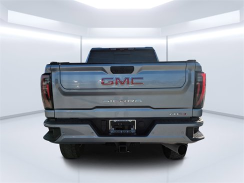 Used 2024 GMC Sierra 2500 AT4 w/ AT4 Premium Plus Package image 4