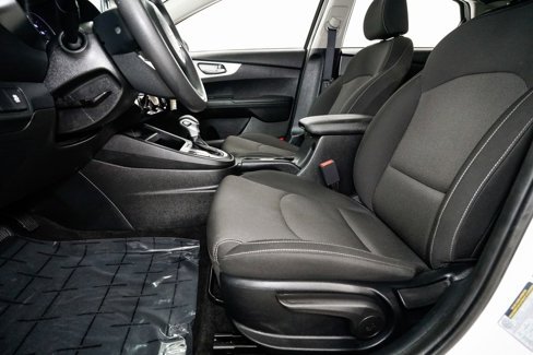 Used 2023 Kia Forte LXS image 9