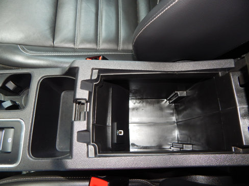 Used 2018 Ford Escape SEL image 16