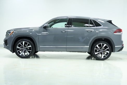 New 2025 Volkswagen Atlas Cross Sport SEL Premium R-Line image 4