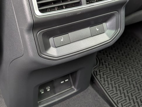 New 2026 Volkswagen Atlas Cross Sport SEL Premium R-Line image 26