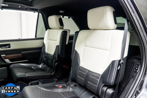 Used 2025 Toyota Sequoia Capstone image 38