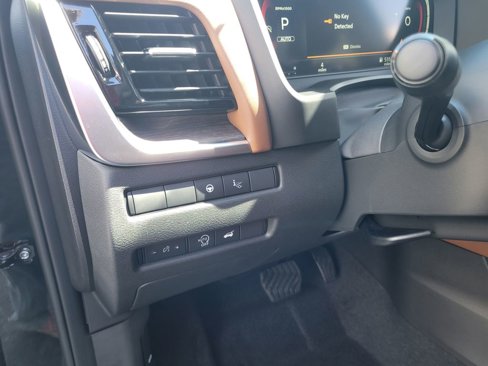 New 2026 Nissan Rogue Platinum image 16