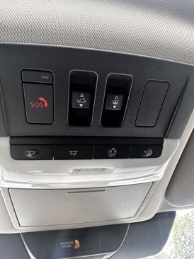 Used 2022 Nissan Pathfinder Platinum image 42