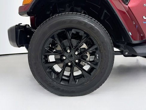 Used 2021 Jeep Wrangler Unlimited Sahara w/ Cold Weather Group image 29