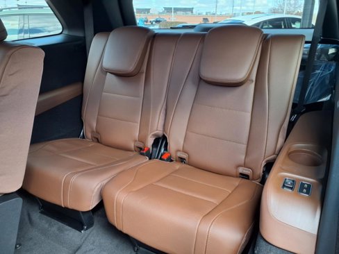 New 2025 Mercedes-Benz GLS 450 4MATIC image 9