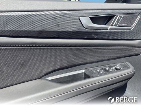 New 2025 Volkswagen Atlas Cross Sport SEL Premium R-Line image 12