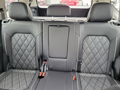 New 2026 Volkswagen Atlas SEL Premium R-Line image 16