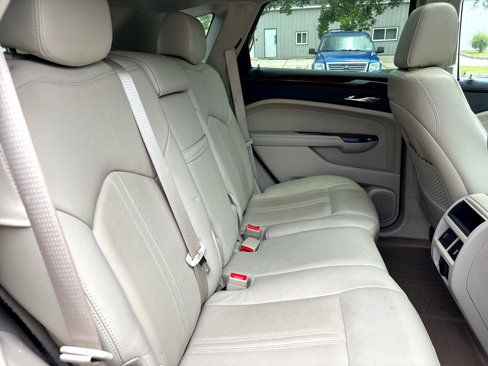 Used 2013 Cadillac SRX Luxury image 27