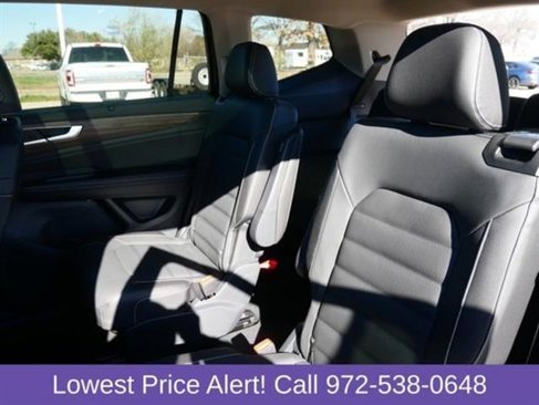 New 2025 Volkswagen Atlas SEL image 12