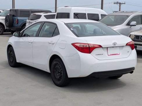 Used 2017 Toyota Corolla LE image 7