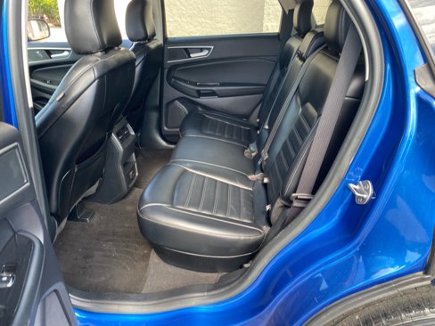 Used 2020 Ford Edge SEL image 17