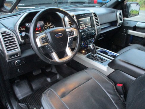 Used 2015 Ford F150 Lariat image 16