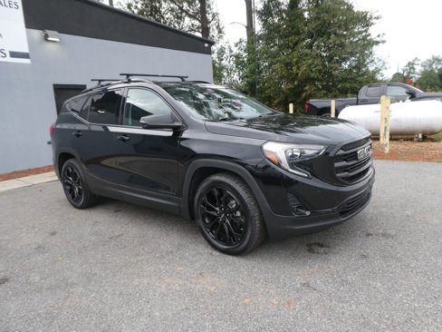 Used 2021 GMC Terrain SLT w/ Elevation Edition image 3