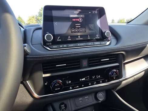 New 2026 Nissan Rogue SV image 17