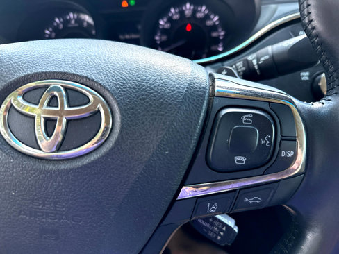 Used 2018 Toyota Avalon Limited w/ Carpet Mat Package image 20