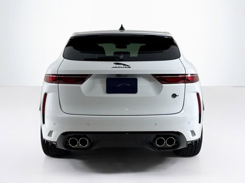 New 2026 Jaguar F-PACE SVR image 4