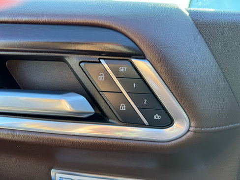 Used 2024 GMC Sierra 1500 Denali w/ Denali Reserve Package image 10