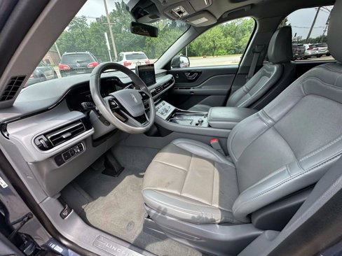 Used 2021 Lincoln Aviator Reserve w/ Class IV Trailer Tow Package image 19