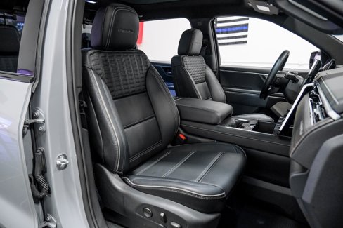 Used 2024 GMC Sierra EV Denali image 37