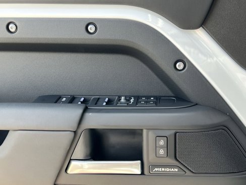 New 2025 Land Rover Defender 110 S image 25