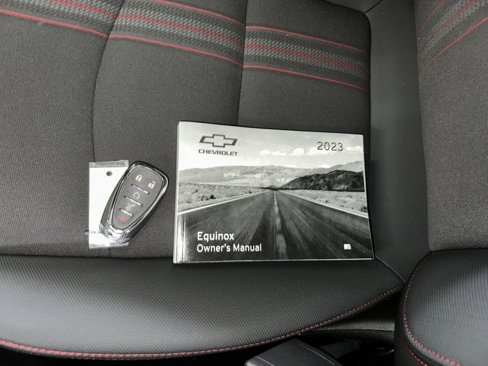 Used 2023 Chevrolet Equinox RS w/ LPO, Floor Liner Package image 16