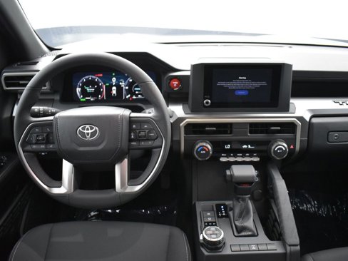 Used 2025 Toyota Tacoma TRD Off-Road image 14