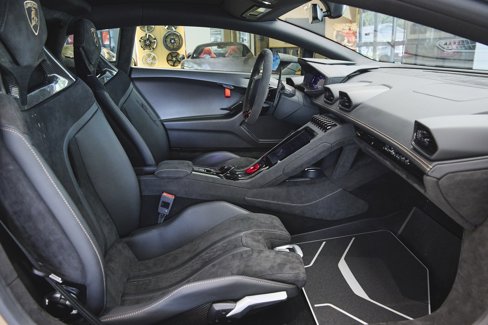 Used 2024 Lamborghini Huracan Sterrato image 34