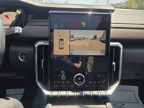 New 2025 GMC Acadia Denali w/ LPO, Floor Liner Package image 17