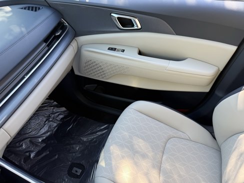 New 2026 Kia Carnival SX image 15