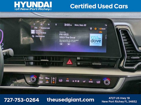 Used 2025 Kia Sportage EX image 21