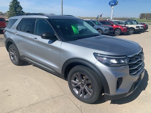 New 2025 Ford Explorer Active w/ Active Comfort Package image 1