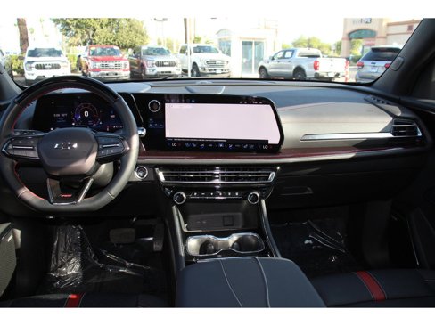 Used 2024 Chevrolet Traverse RS image 10