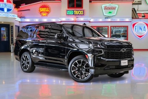 Used 2023 Chevrolet Tahoe RST w/ Luxury Package image 1