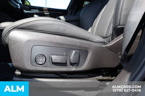 Used 2025 BMW X4 xDrive30i image 12