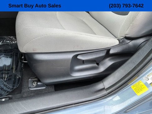 Used 2021 Toyota Corolla LE image 17