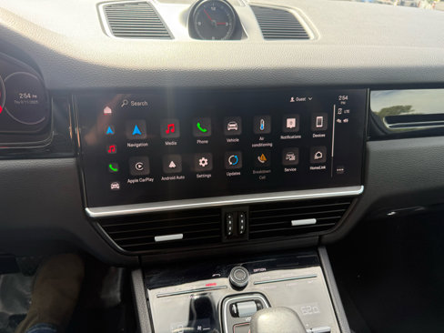 Used 2023 Porsche Cayenne image 18